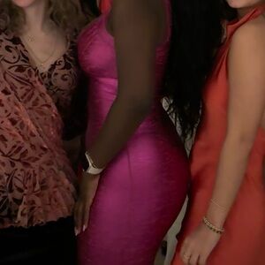 Siena Women's Sweetheart-Neck Bandage Dress size 6 metallic fuschia.